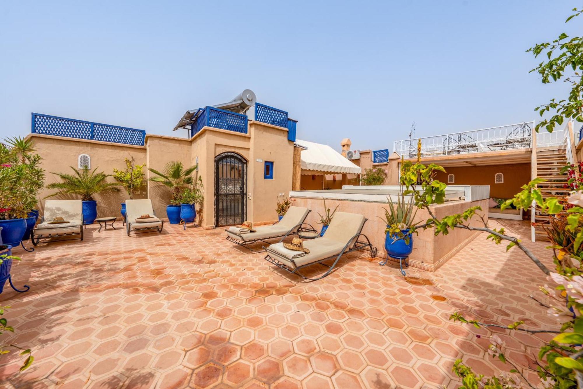 Riad Awinati Location Privatisee ,Piscine Chauffee , Beau Rooftop มาร์ราเกช ภายนอก รูปภาพ