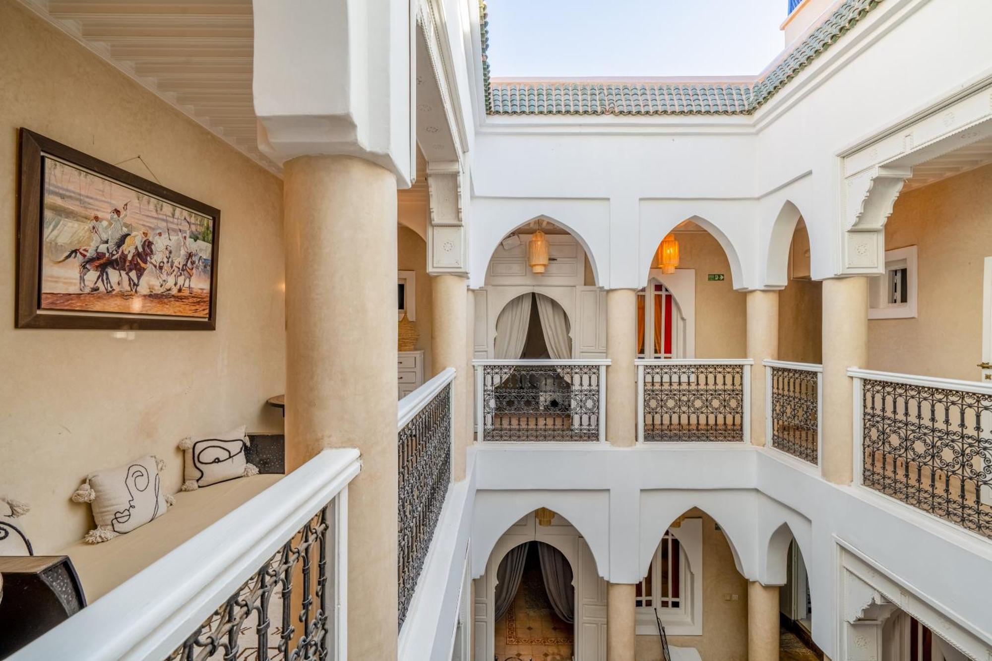 Riad Awinati Location Privatisee ,Piscine Chauffee , Beau Rooftop มาร์ราเกช ภายนอก รูปภาพ
