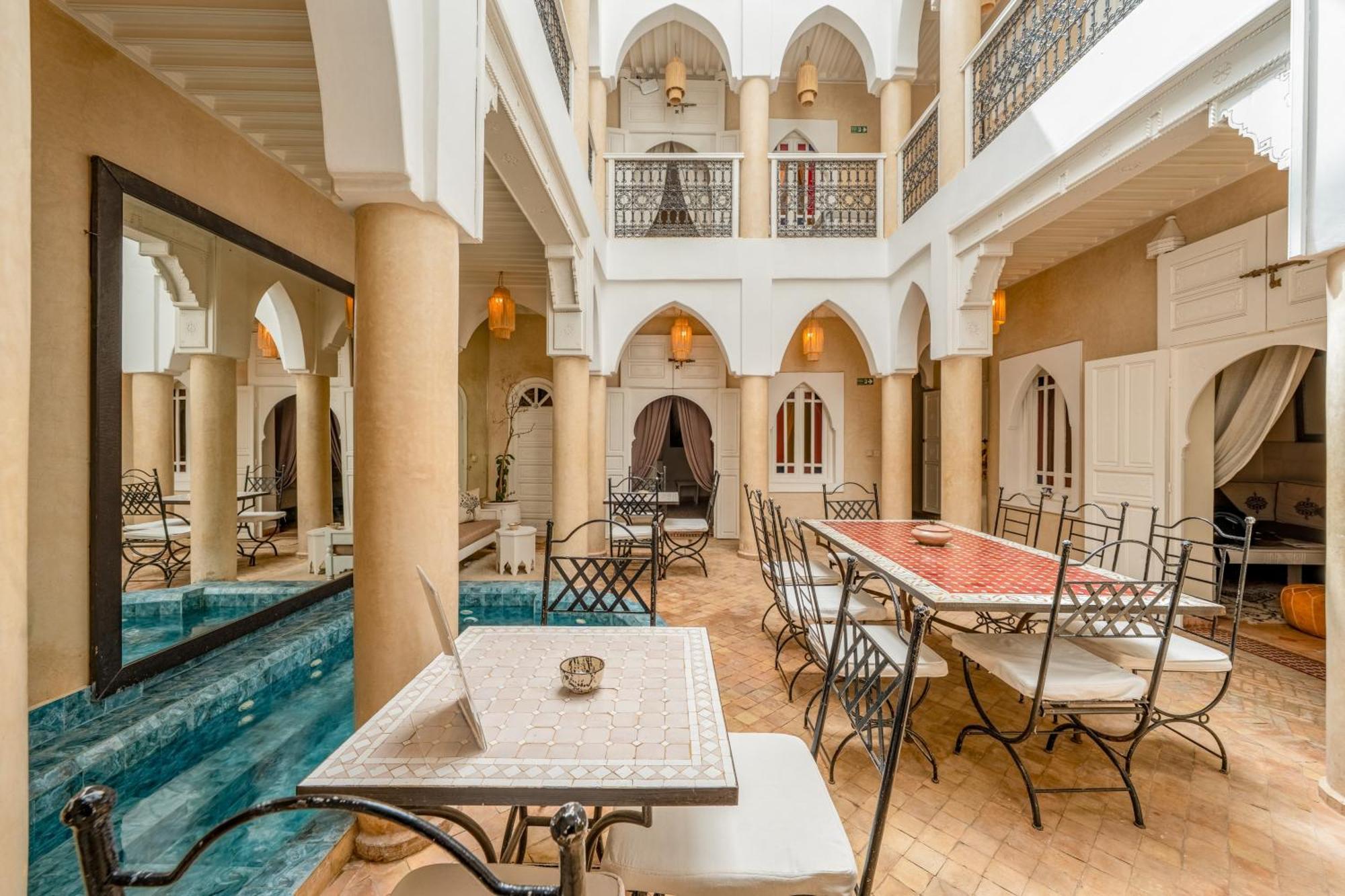 Riad Awinati Location Privatisee ,Piscine Chauffee , Beau Rooftop มาร์ราเกช ภายนอก รูปภาพ