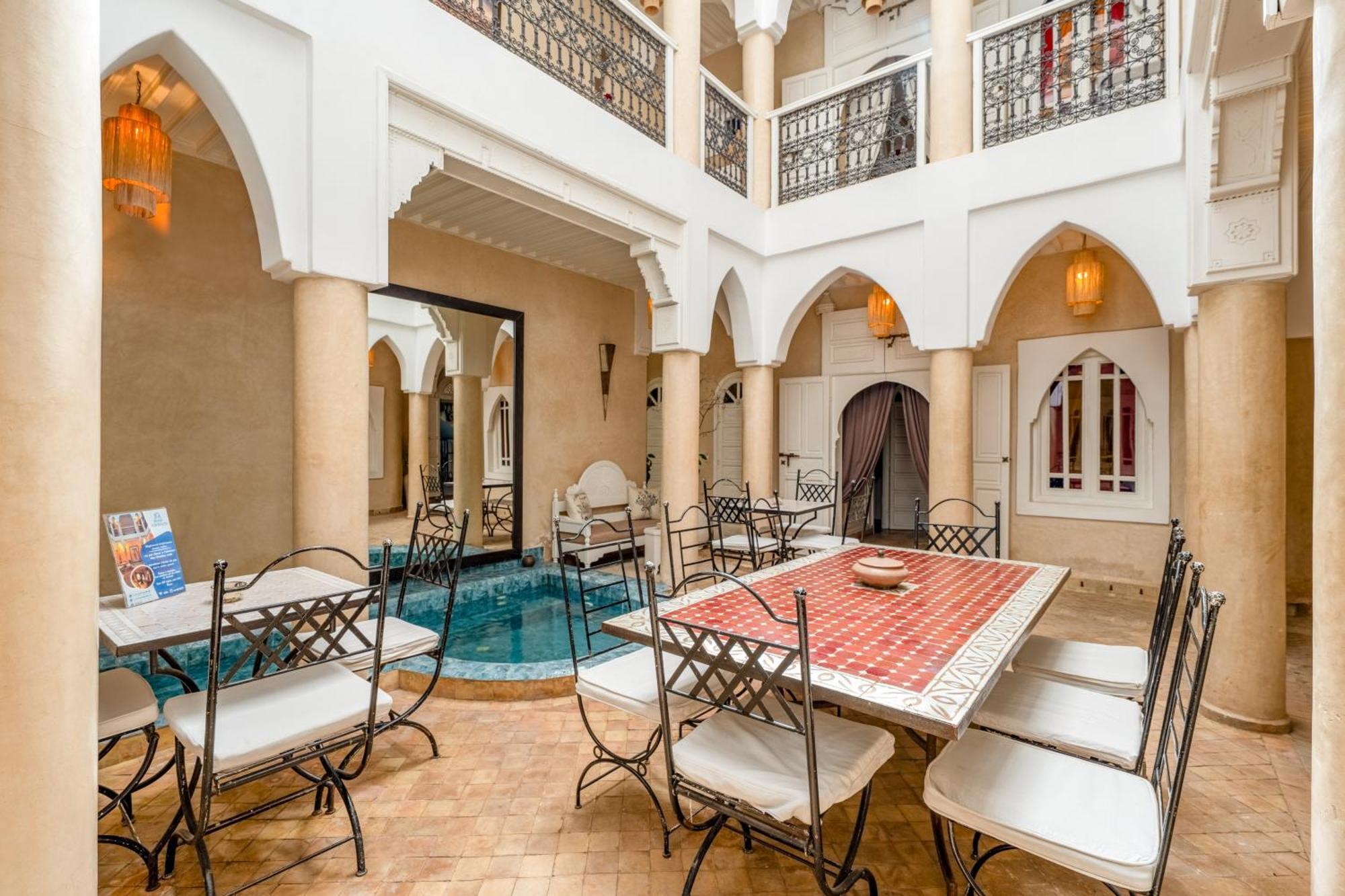 Riad Awinati Location Privatisee ,Piscine Chauffee , Beau Rooftop มาร์ราเกช ภายนอก รูปภาพ