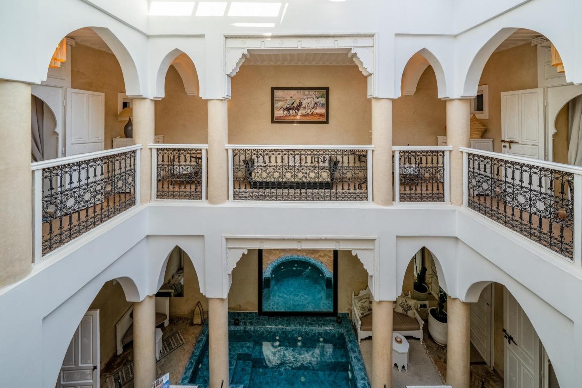 Riad Awinati Location Privatisee ,Piscine Chauffee , Beau Rooftop มาร์ราเกช ภายนอก รูปภาพ