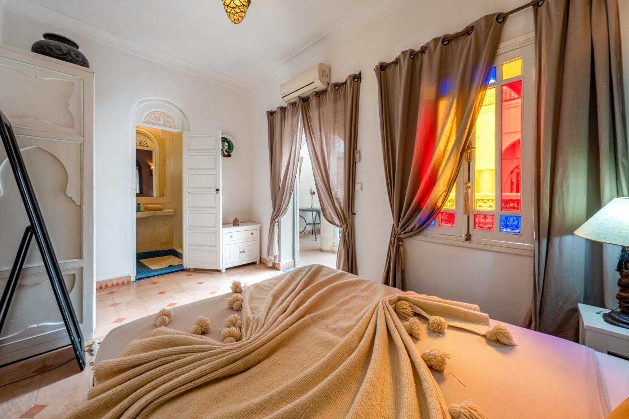 Riad Awinati Location Privatisee ,Piscine Chauffee , Beau Rooftop มาร์ราเกช ภายนอก รูปภาพ