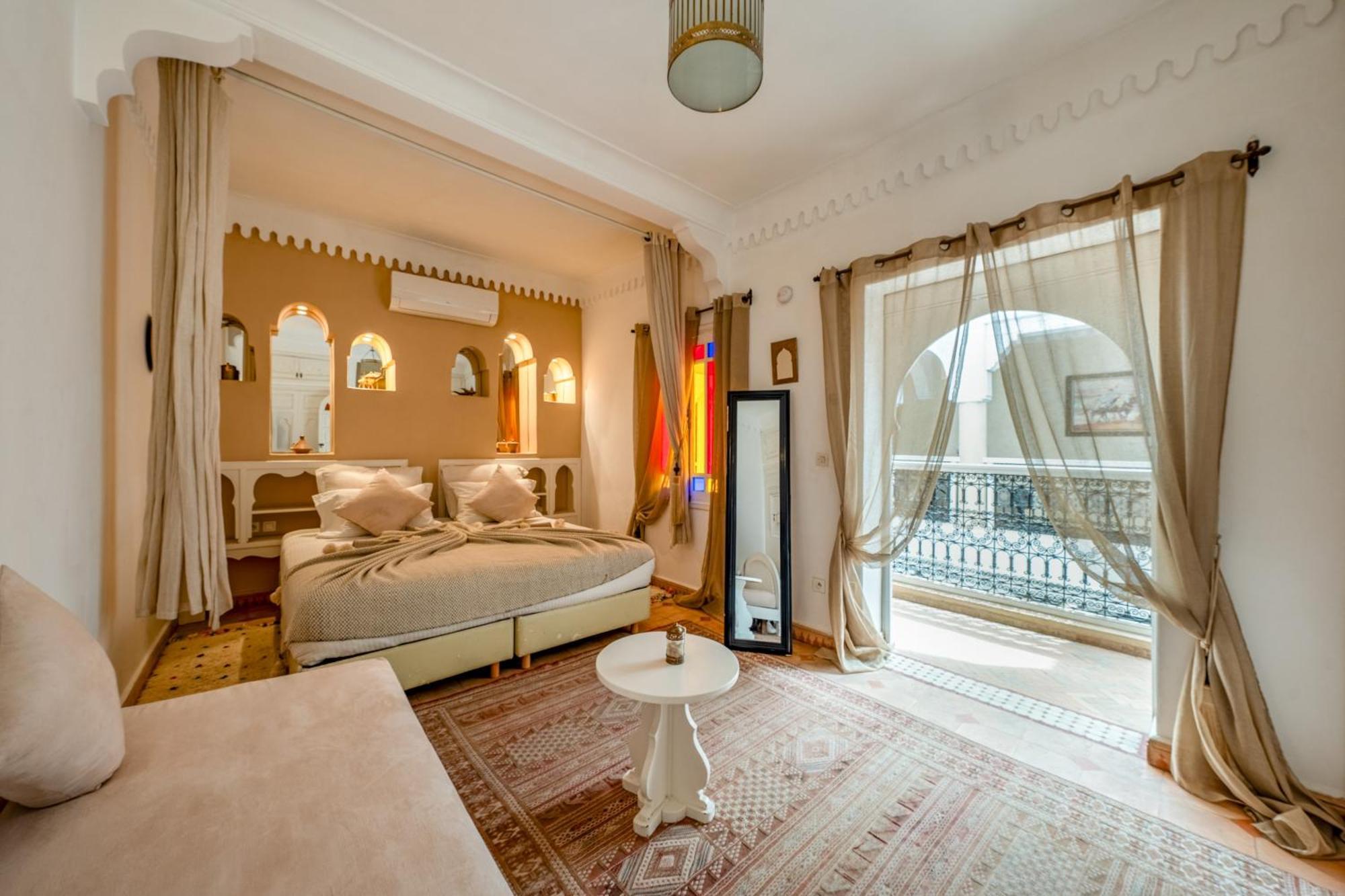 Riad Awinati Location Privatisee ,Piscine Chauffee , Beau Rooftop มาร์ราเกช ภายนอก รูปภาพ