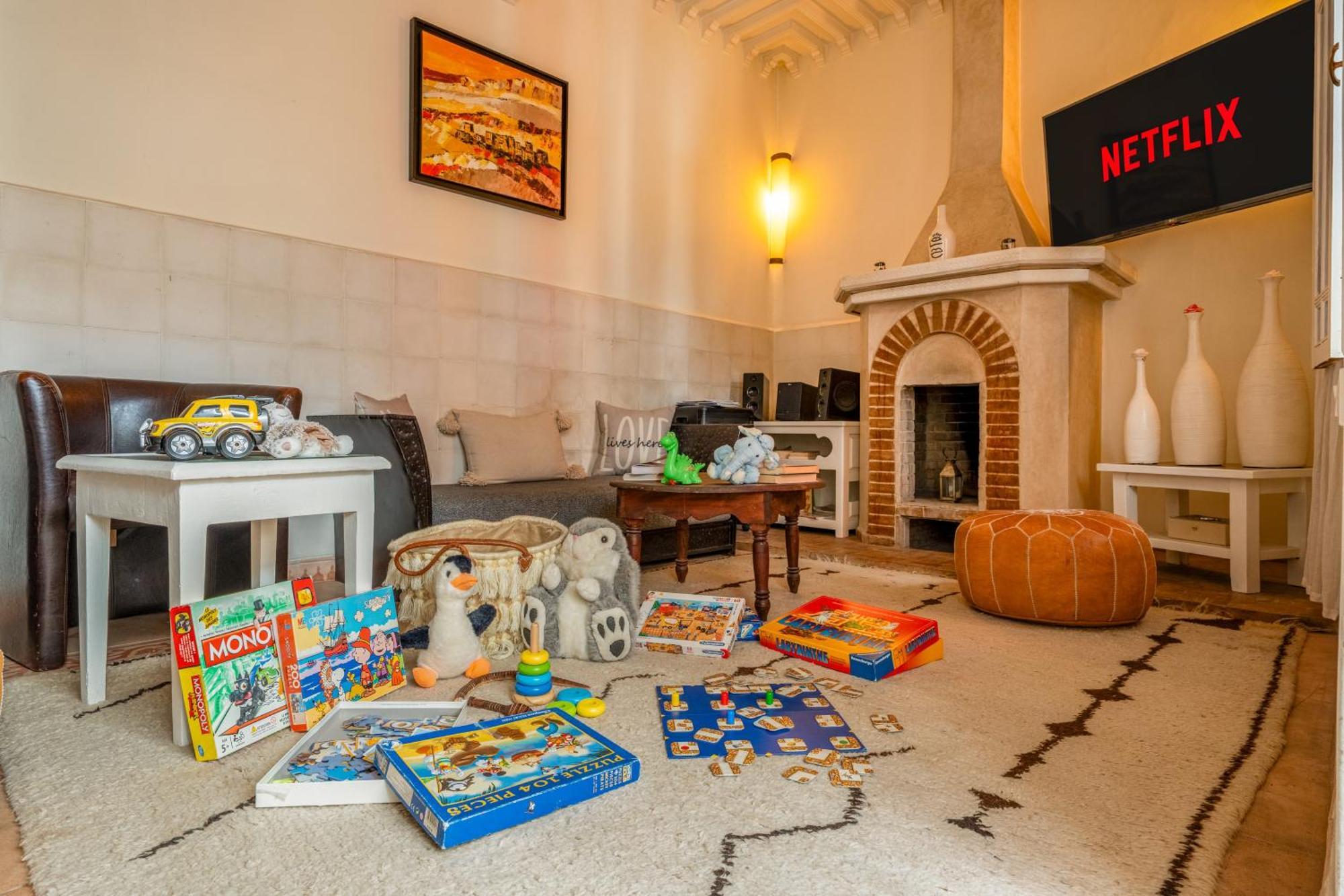 Riad Awinati Location Privatisee ,Piscine Chauffee , Beau Rooftop มาร์ราเกช ภายนอก รูปภาพ