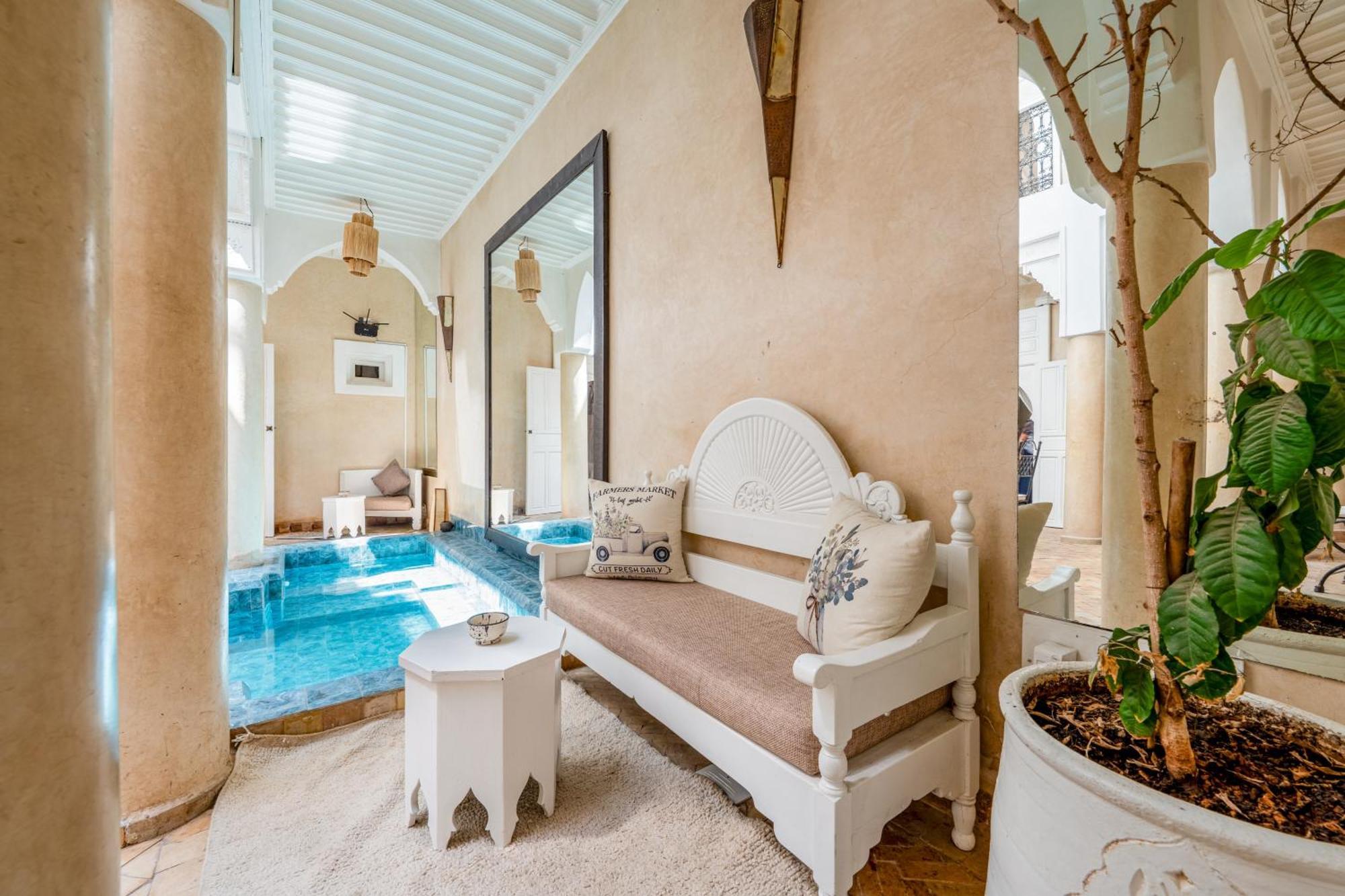 Riad Awinati Location Privatisee ,Piscine Chauffee , Beau Rooftop มาร์ราเกช ภายนอก รูปภาพ