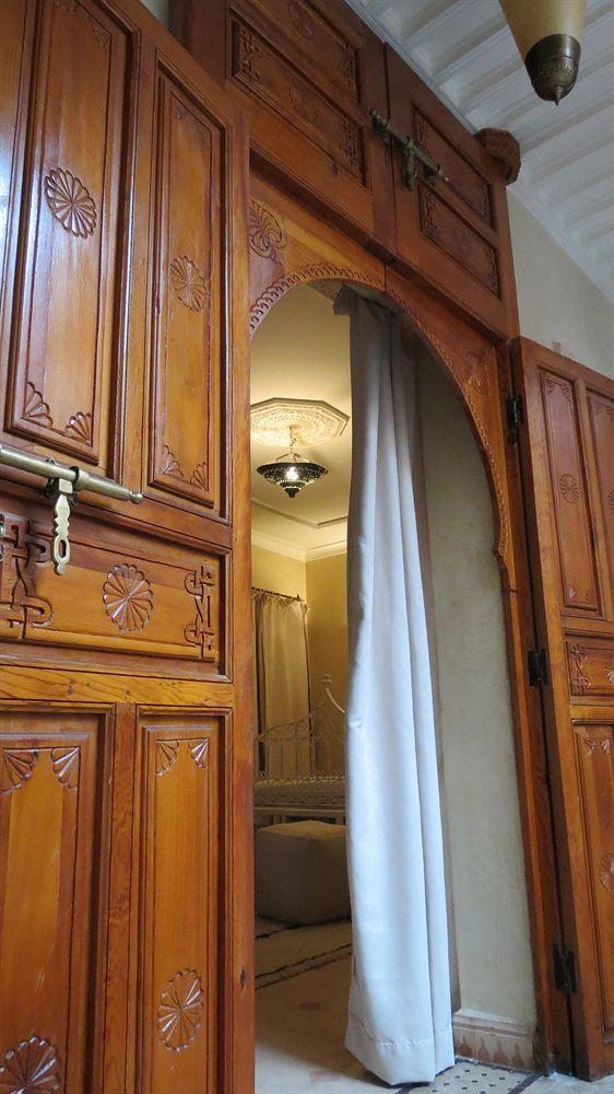 Riad Awinati Location Privatisee ,Piscine Chauffee , Beau Rooftop มาร์ราเกช ภายนอก รูปภาพ